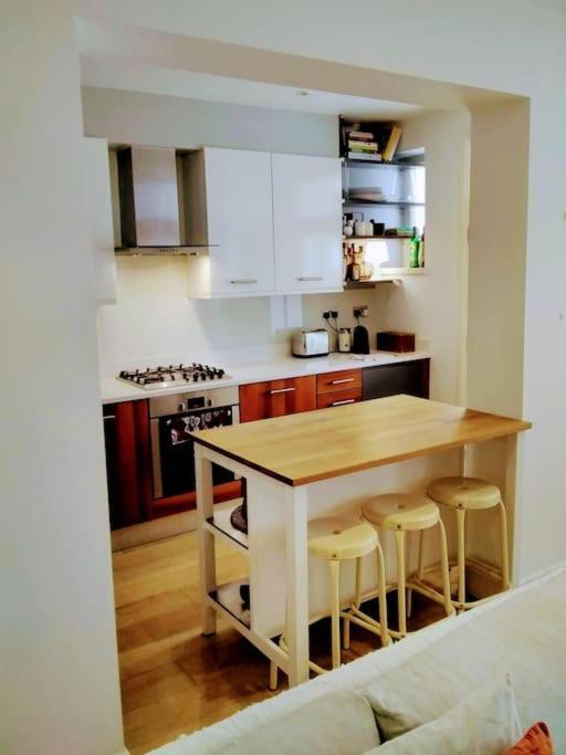 Apartmán Superior 5* Kensington, London Flat + Free Wi-Fi Exteriér fotografie