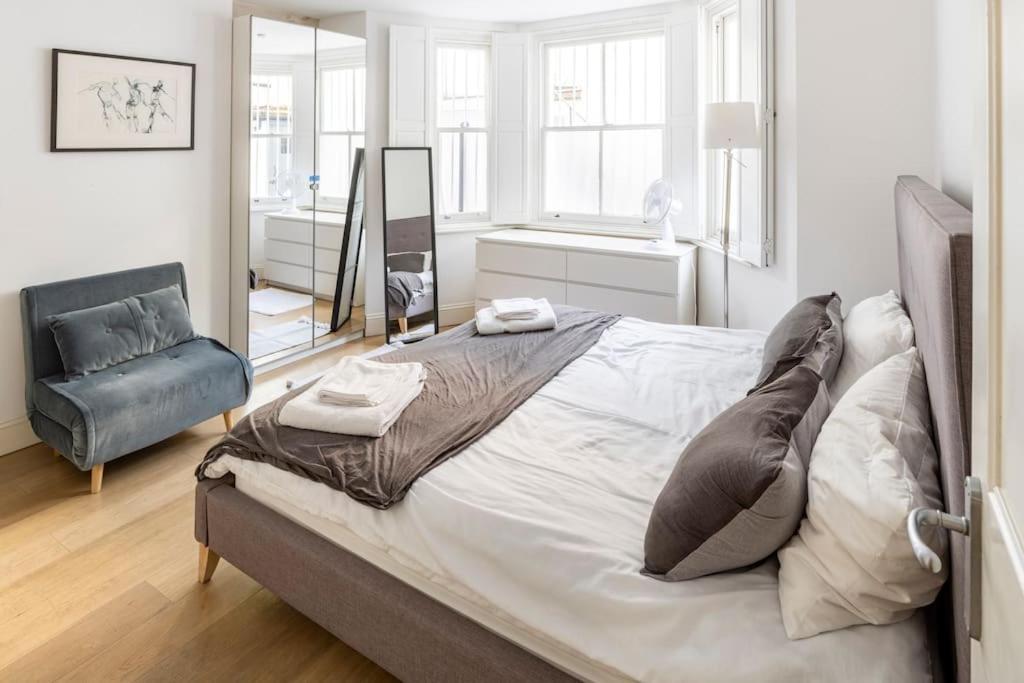 Apartmán Superior 5* Kensington, London Flat + Free Wi-Fi Exteriér fotografie