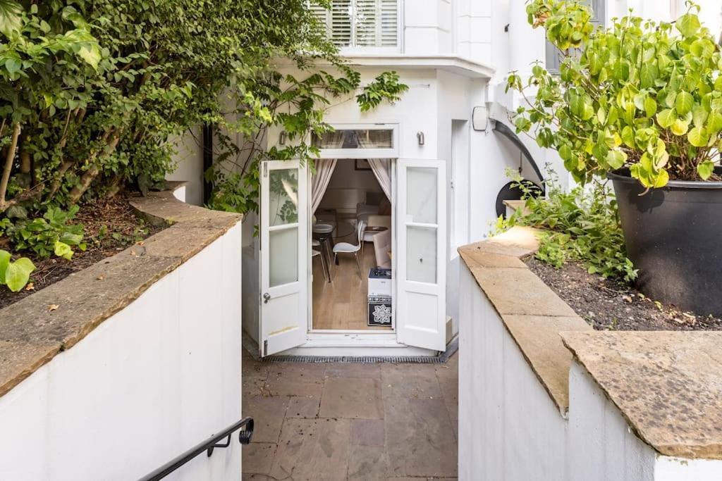 Apartmán Superior 5* Kensington, London Flat + Free Wi-Fi Exteriér fotografie